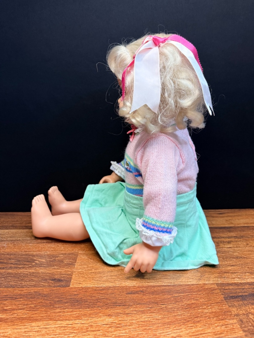 1986 PLAYMATES TOYS INC. Cricket Doll with Clothes - Picture 7 of 16